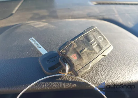 2015 Chevrolet Silverado 1500 1Lt из США, поврежденный, VIN 3GCPCREC8FG124809